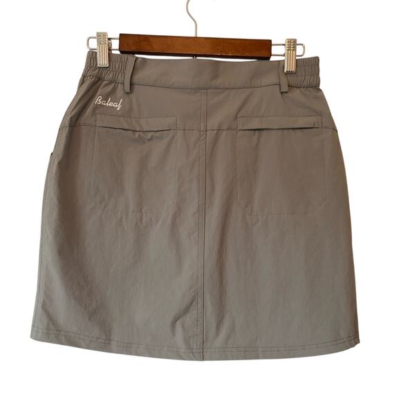 Baleaf Women's Sm Athletic Outdoor Hiking Tennis Active Golf Gray Skort Resort - Picture 6 of 13